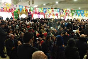 HDP'nin aday tanıtım toplantısına soruşturma: 16 g&ouml;zaltı kararı