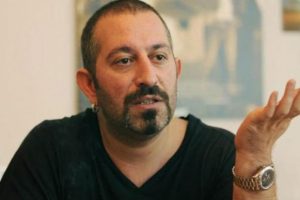 Cem Yılmaz, bir saatte karaborsaya d&uuml;şt&uuml;!