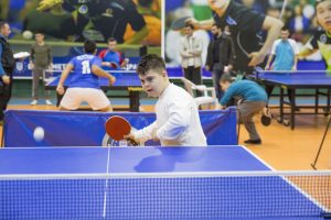 Bursa'da &ouml;zel sporcular h&uuml;nerlerini sergiledi