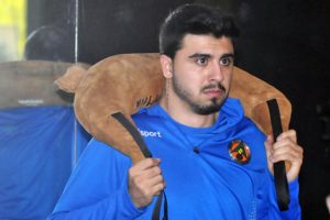 Sergen Yal&ccedil;ın: Ozan Tufan'ı futbolcu olduğuna ikna etmeye &ccedil;alışıyoruz