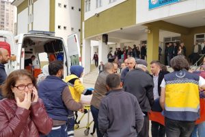 Bursa'da Velinin vurduğu &ouml;ğretmen Bakan Sel&ccedil;uk'la g&ouml;r&uuml;şt&uuml;!