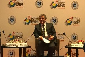 Abdullah Gül: Popülizm en çok demokrasinin temel niteliklerini hedef alıyor