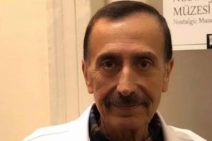 Ünlü doktor Bülent Zeren hayatını kaybetti