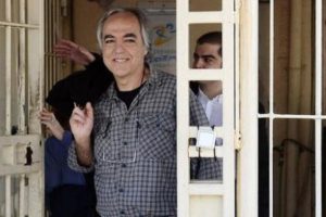 Yunanistan yine yaptı... Ter&ouml;riste izin!