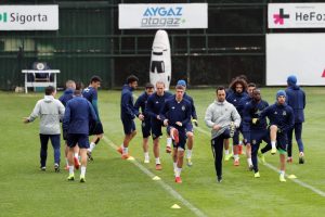 Fenerbahçe'de Zenit maçı hazırlıkları sürüyor