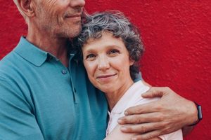 Aşkla sarılmak kalp hastalığı riskini azaltıyor