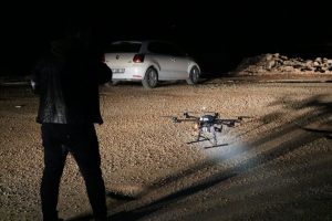 Ormana kaçan 3 şüpheli drone ile arandı