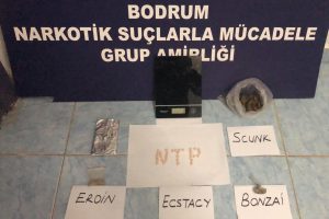 Bodrum'da uyuşturucuya 3 g&ouml;zaltı