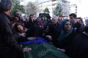 Bursa'da anneye ağlatan veda