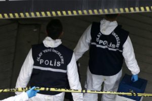 Tarım iş&ccedil;isi &ccedil;ift bı&ccedil;akla &ouml;ld&uuml;r&uuml;lm&uuml;ş olarak bulundu