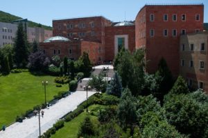 Yeditepe Üniversitesi 33 öğretim üyesi alacak