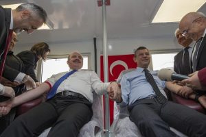 Milletvekillerinden 'kan ve k&ouml;k h&uuml;cre bağışı kampanyası'na destek