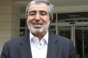Kardiyoloji uzmanı profes&ouml;rden şok s&ouml;zler: Peygamber torunuyum deyince...