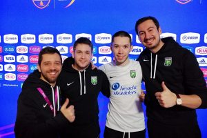 Futbolist g&ouml;sterdiği başarı ile &ouml;vg&uuml; topladı
