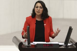 CHP'li vekil Kadıgil'den kanun teklifi: Regl olduğumuz i&ccedil;in vergi &ouml;demek istemiyoruz