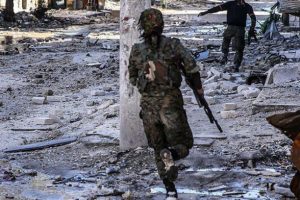 Deyrizor'da YPG/PKK-DEAŞ arasındaki &ccedil;atışmalar s&uuml;r&uuml;yor