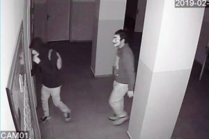 Maskeli &ouml;ğrencilerden inanılmaz soygun!