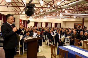 T&uuml;rkiye'nin 18 milyar dolara yaklaşan ihracatı, 12 milyar dolar da ithalatı var"