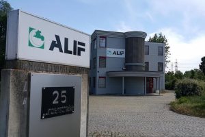 Avusturya'da mahkeme cami kapatma kararını iptal etti