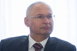 Marketten sandvi&ccedil; &ccedil;alan milletvekili istifa etti