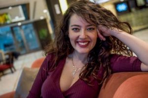 Pelin Akil, '6 kişilik aile oluyoruz' yazdı ortalık karıştı
