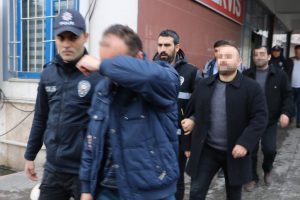 FET&Ouml;'n&uuml;n komiserlerine operasyon: 19 g&ouml;zaltı