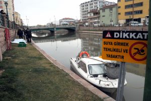 Porsuk &Ccedil;ayı'nda erkek cesedi bulundu