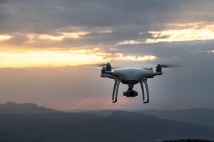 Dubai havalimanında u&ccedil;uşlara 'drone' engeli