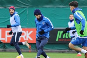 Kasımpaşa'da Galatasaray ma&ccedil;ı hazırlıkları s&uuml;rd&uuml;