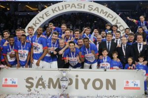 T&uuml;rkiye Kupası'na Anadolu Efes damgası