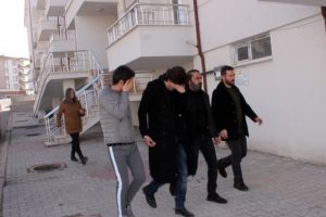 Fuhuştan g&ouml;zaltına alınan 2 kişide HIV vir&uuml;s&uuml; tespit edildi