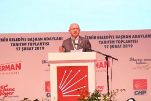 Kılı&ccedil;daroğlu'ndan İzmir'de &ouml;nemli a&ccedil;ıklamalar