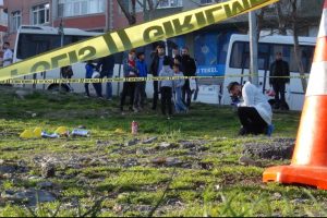 İstanbul'da silahla başından vurulan kişi ağır yaralandı