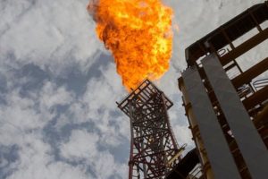 Ham petrol fiyatı Kasım ayından bu yana en y&uuml;ksek seviyeye ulaştı