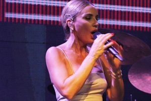 G&uuml;lşen yedi ayda 110 konser verecek