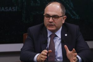 Ataseven: Ekonomik dalgalanmaya rağmen r&uuml;zgardaki b&uuml;y&uuml;me sevindirici