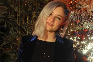 G&uuml;liz Ayla: Şarkılar &ccedil;ok pahalı