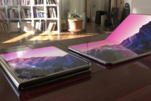 LG katlanabilir telefon hamlesini erteledi!