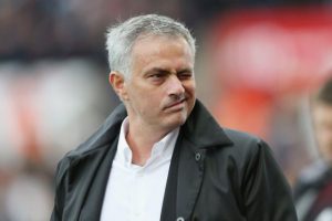 Jose Mourinho, Fransa Ligue 1'e g&ouml;z kırptı!