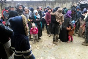 38'i &ccedil;ocuk, 59 ka&ccedil;ak g&ouml;&ccedil;men yakalandı