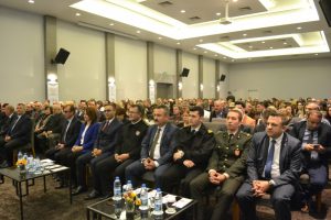 İzmir'e yapılacak Eğitim K&ouml;y&uuml; tanıtıldı
