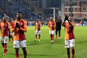 Terim'den Sel&ccedil;uk ve Donk'a tam puan!