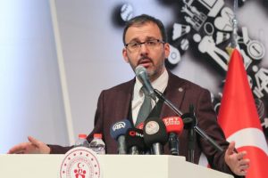 Kasapoğlu: T&uuml;m k&ouml;t&uuml;l&uuml;kleri yenmede spor &ouml;nemli bir ara&ccedil;