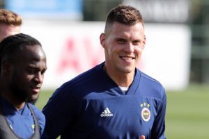 Fenerbah&ccedil;e istediği s&ouml;zleşmeyi kabul etmedi