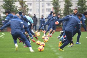 Başakşehir, Bursaspor ma&ccedil;ı hazırlıklarına başladı