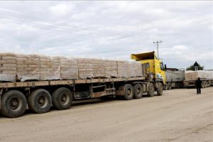 Hindistan Pakistan'la &ccedil;imento ticaretini durdurdu