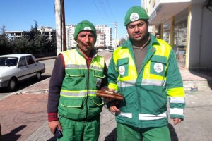 Temizlik g&ouml;revlilerinden &ouml;rnek davranış