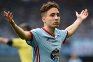 Emre Mor, fotoğrafını beğenen g&uuml;zel modele l&uuml;ks araba g&ouml;nderdi