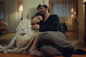 FOX'un yeni dizisi Bir Aile Hikayesi'nin ilk tanıtımı yayınlandı!
