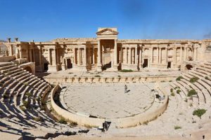 Suriye'ye tatil turu &uuml;lkeyi karıştırdı